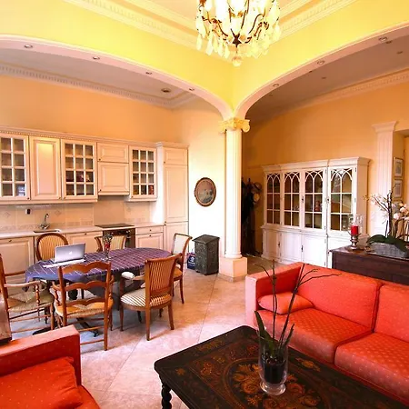 Apartman Beaulieu *
